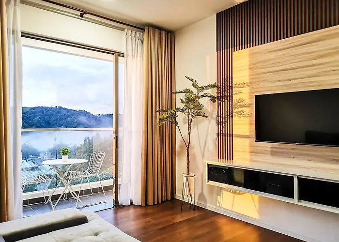 Sunrise Serenity At Palas Horizon Residence