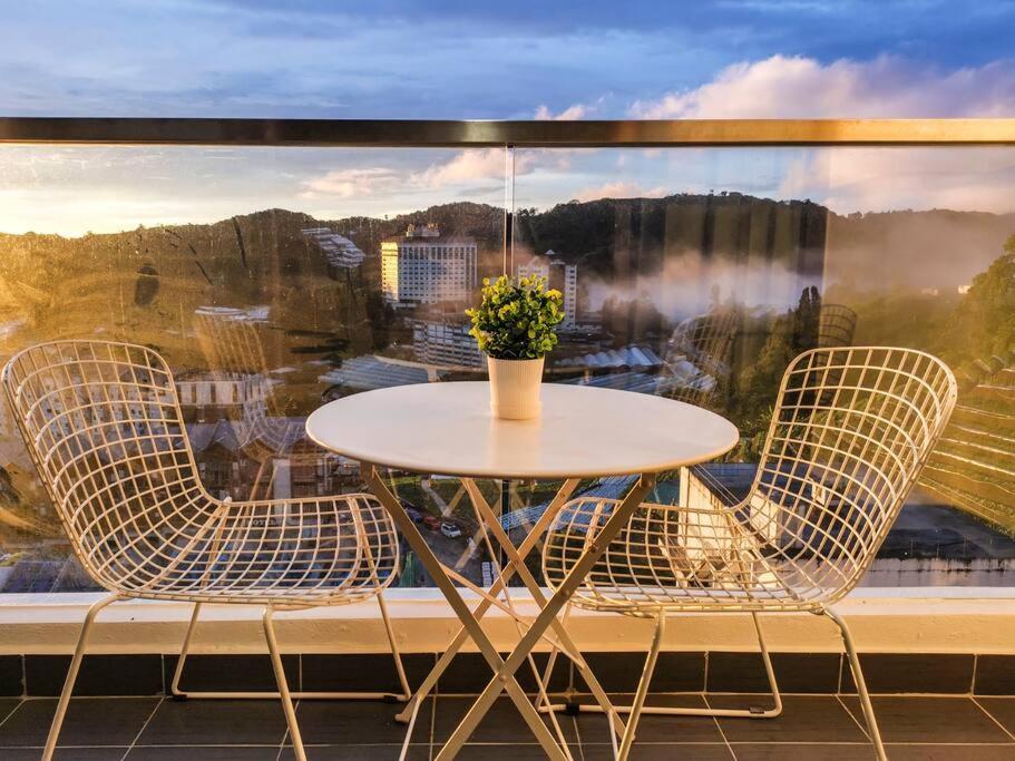 Sunrise Serenity At Horizon *